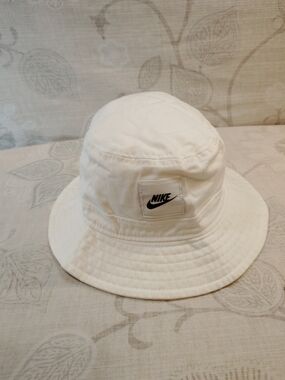 Nike White Bucket Hat with Black Logo